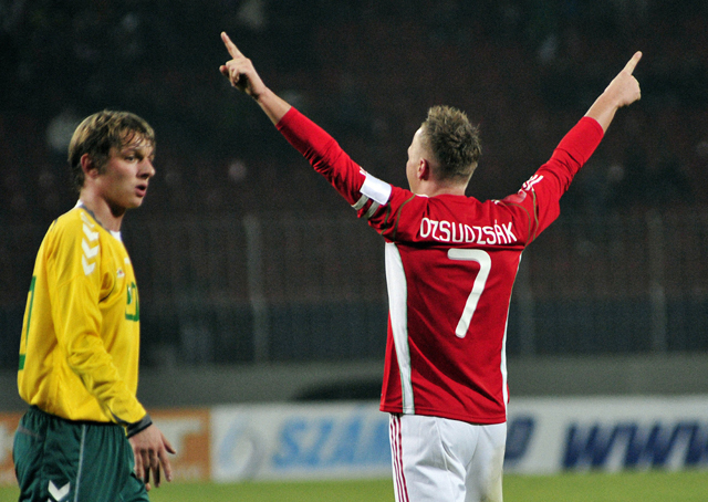 Dzsudzsák Balázs ünnepli a gólját a Magyarország-Litvánia barátságos mérkőzésen. 