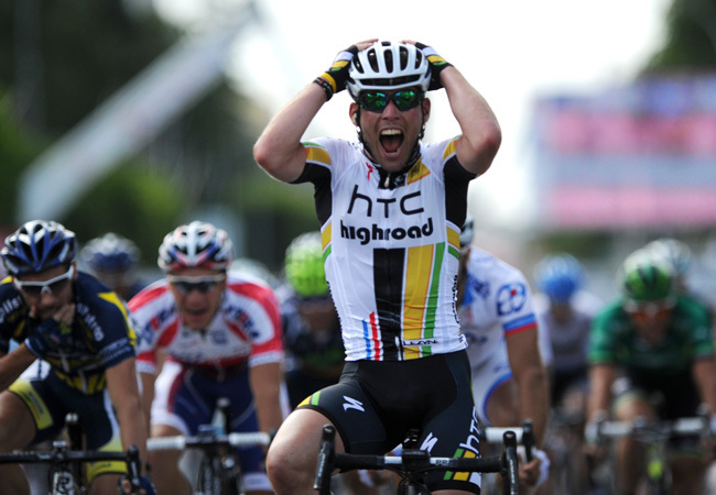 Mark Cavendish öröme a Tour de France hetedik szakaszának végén 2011 júliusában