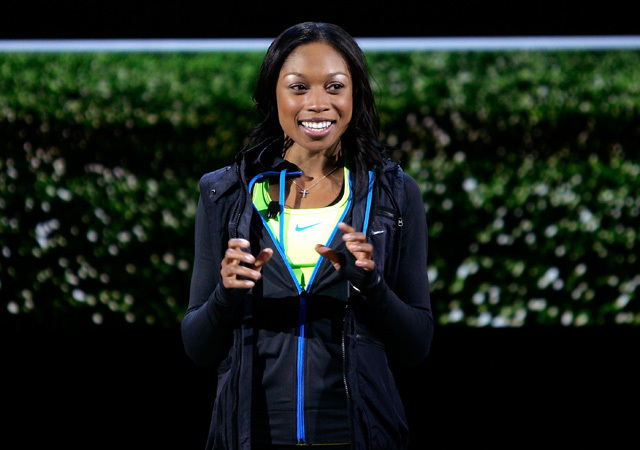 Allyson FElix amerikai sprinter beszél a Nike sportszergyártó cég bebmutatóján Ney Yorkban 2012-ben.