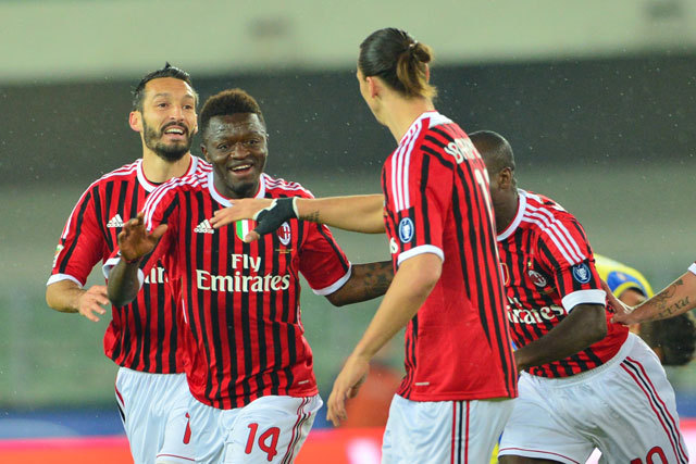 Az olasz élvonalbeli labdarúgó-bajnokság 32. fordulójában a Milan Muntari góljával 1-0-ra nyert a Chievo ellen.