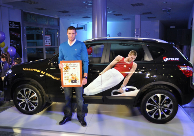 Berki Krisztián az egyéves használatra megkapott Nissan Qashqai terepjávórjával 2012-ben