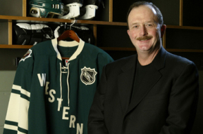 Dave Lewis a az NHL All Star-mérkőzés nyugati válogatottjának edzője. 