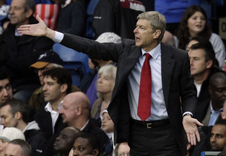 Arsene Wenger, az Arsenal vezetőedzője a Chelsea elleni bajnokin