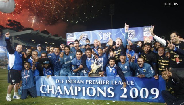 Három éve még minden szép és jó volt az IPL megnyerése után - Fotó: cricinfo.com