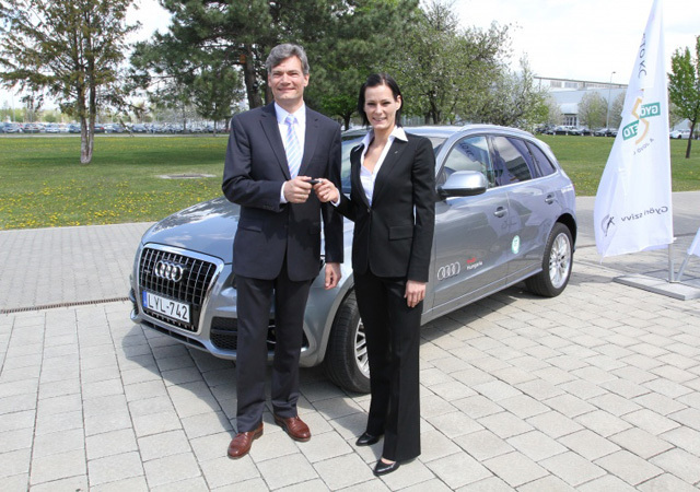 Johannes Roschek és Görbicz Anita a Győri Audi ETO KC és az Audi Hungary közös sajtóeseményén 2012-ben.