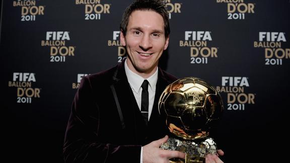 Lionel Messi sorozatban harmadszor nyerte el az Aranylabdát