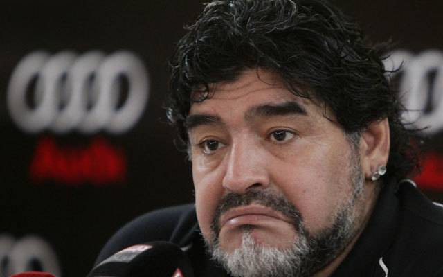 Maradona tesz róla, hogy beszédtéma legyen