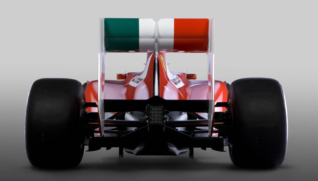 A Ferrari egyetlen kuriózuma az olaszos hátsó szárny