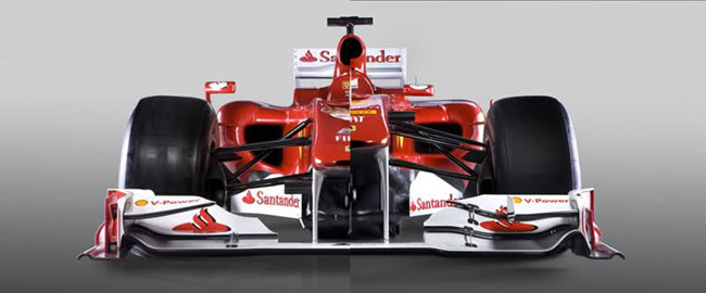 Az új Ferrari és az előző modell egy képen.