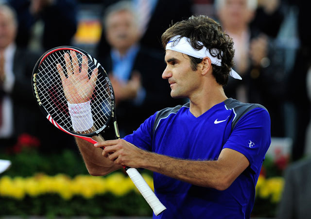 Roger Federer a madridi salakpályás tenisztornán az elődöntőben esett ki