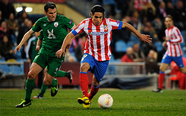 Radamel Falcao hiába robotolt, kétgólos hátrányba került az Atlético - Fotó: AFP