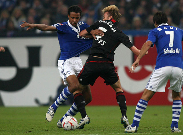 Leverkusen-Schalke rangadót rendeznek a Bundesliga 27. fordulójában