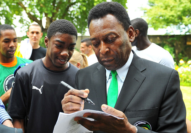 Pelé nem kímélte Messit - Fotó: AFP