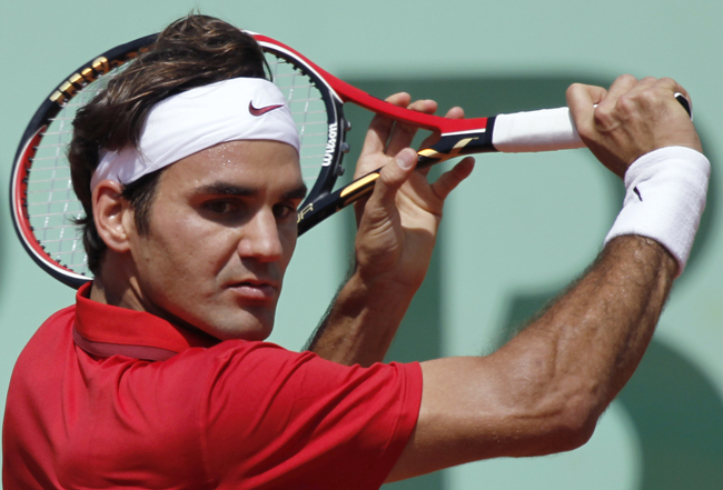 Roger Federer a Roland Garros nyolcaddöntőjében a Stanislas Wawrinka elleni mérkőzésen.