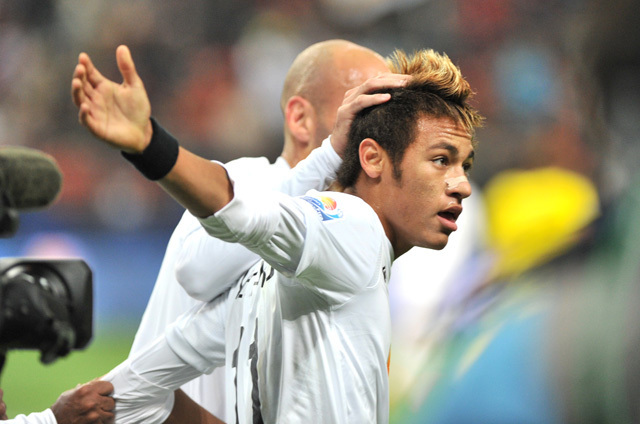 Neymaréknak nem okozott gondot a japán Kashima - Fotó: AFP