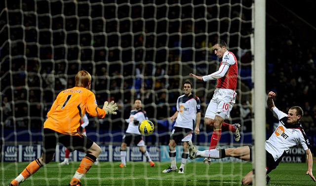 A válogatott kapus kitűnően teljesített, a Sky Sports és a goal.com is a meccs legjobbjának választotta.