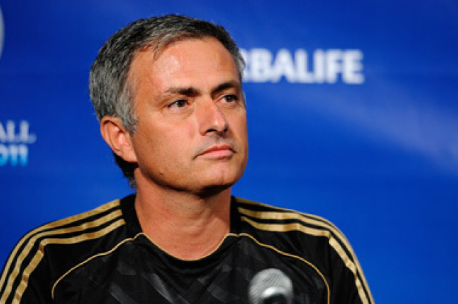José Mourinho egyszemélyben felel a szakmai munkáért - Fotó: AFP