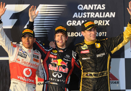 Hamilton, Vettel és Petrov a 2011-es Ausztrál Nagydíj díjátadóján