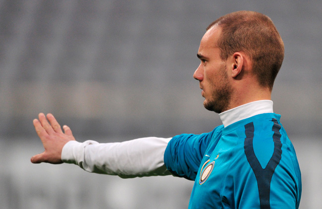 Wesley Sneijder még az Interrel edz - Fotó: AFP