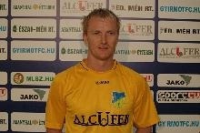Csizmadia Csaba a Gyirmót FC-hez történt leszerződésekor 2012-ben.