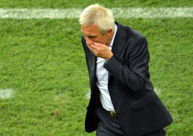 Bert van Marwijk, Hollandia szövetségi kapitánya a Németország elleni vereség után az Európa-bajnokságon 2012-ben.
