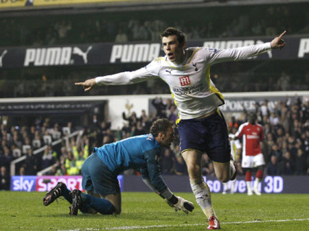 Gareth Bale örül egyik góljának