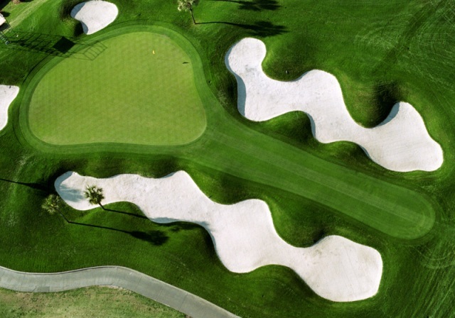 A golf piac sem nőhetett az égig, az első megtorpanásra viszont 2011-ig kellett várni - Fotó: blog.forelinksters.com