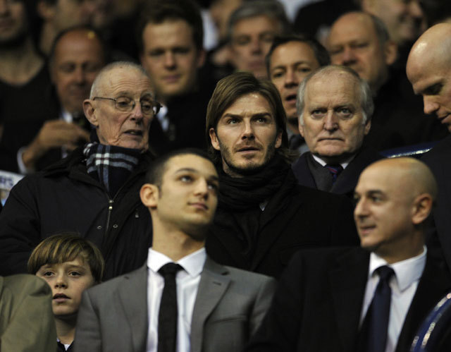 David Beckham legidősebb fiával tekintette meg a mérkőzést.