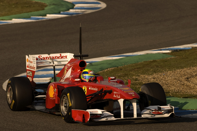 Massa a Ferrarival a jerezi teszt első napján 
