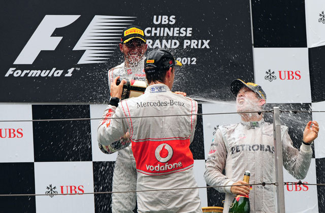 Nico Rosberg, a Mercedes német pilótája nyerte vasárnap a Forma-1-es Kínai Nagydíjat.