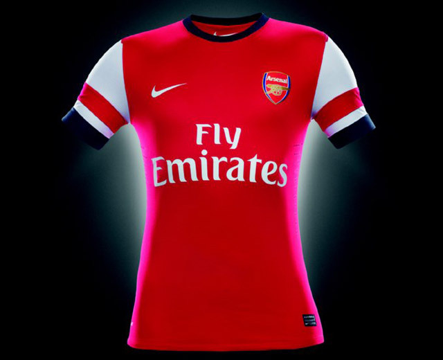 Az Arsenal csapatának 2012/2013-as meze
