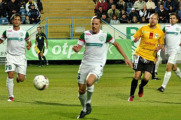 A Ferencváros 0-1-ről fordítva 2-1-re nyert a Pápa otthonában az OTP Bank Liga 12. fordulójának vasárnapi záró mérkőzésén.