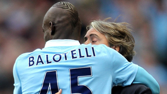 Balotelli először Mancinivel ünnepelte gólját