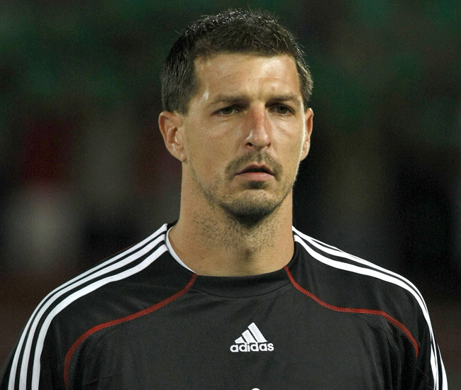 Babos Gábor a magyar labdarúgó-válogatott kapusaként 2009-ben