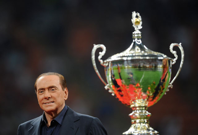 Ismét hivatalosan is az AC Milan labdarúgócsapatának elnöke lett Silvio Berlusconi.