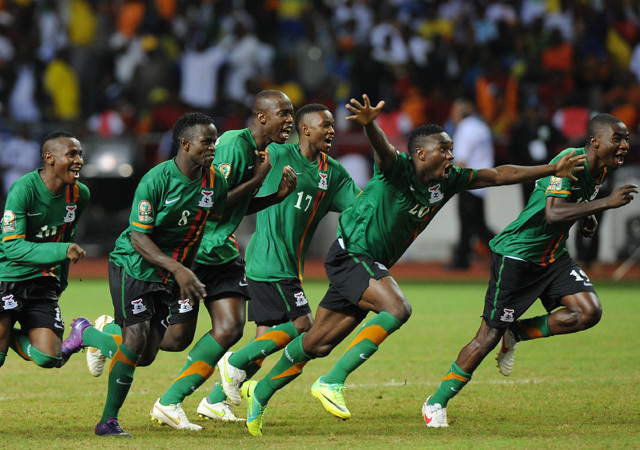 Zambia játékosai örülnek a győzelmüknek az Afrikai Nemzetek Kupája döntőjében 2012-ben.