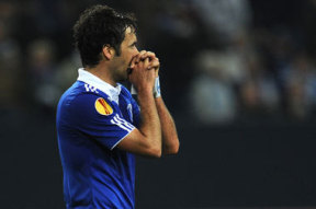 A Schalke kiesett, az Athletic továbbjutott. Bilbaóban gólt lőtt Raúl, a németek spanyol légósa is.