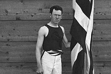 James Connolly az újkori olimpiák törétnetének első olimpiai bajnoka lett - Fotó: Wikipedia