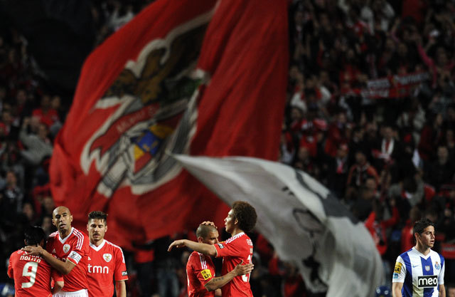 Hátrányból felállva győzte le a Benfica a Portót, így a pirosak jutottak a Ligakupa döntőjébe.