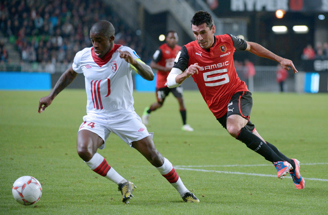 Rio Mavuba (balra) a Rennes elleni hétvégi bajnokin sérült meg - Fotó: AFP