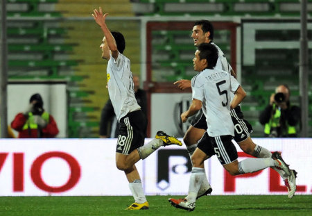 A Cesena játékosai ünnepelnek a csapat Serie A-s mérkőzésén