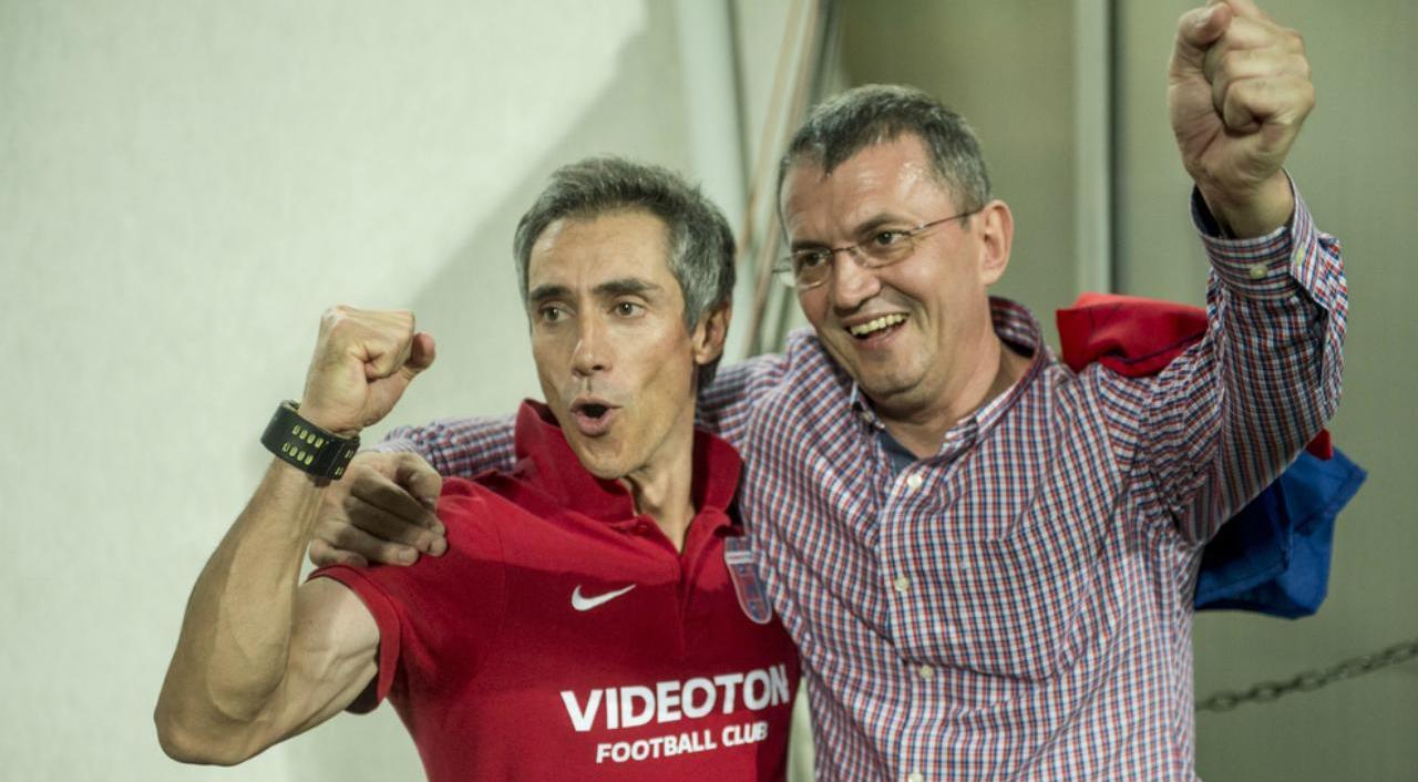 Paulo Sousa és Garancsi István együtt ünnepelték a Trabzonspor elleni továbbjutást - Fotó: vidi.hu