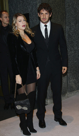 Alexandre Pato és Barbara Berlusconi az Armani Hotel Milano megnyitóján