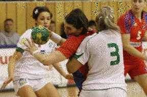 Simán verte a Fradi a jó erőkből álló orosz ellenfelet - Fotó: handball.hu