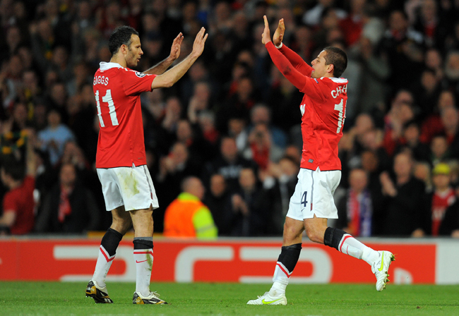 Giggs és Hernández gólöröme a Manchester United-Chelsea Bajnokok Ligája mérkőzésen 2011 áprilisában