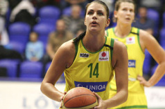 A csapat anyagi helyzetének stabilitása érdekében a női kosárlabda-bajnokságban címvédő Sopron kölcsönadta Krivacsevics Tijanát a spanyol Rivas Ecópolis együttesének.
