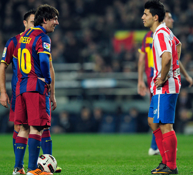 Messi nem félti Agüerót - Fotó: AFP
