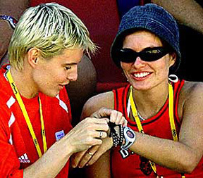 Mia és Camilla románca a 2000-es olimpia egyik érdekes színfoltja volt - Fotó: Bjørn Langsem