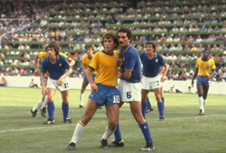 Zico és Gentile az 1982-es foci-vb-n