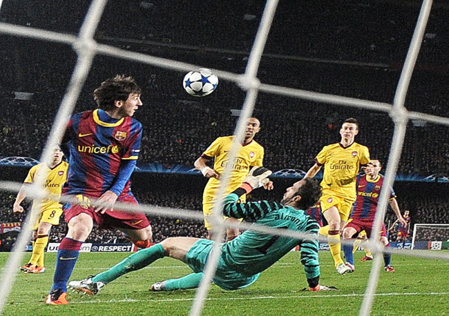 Messi gólt szerez a Barcelona-Arsenal BL-nyolcaddöntő visszavágón 2011 márciusában